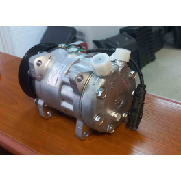 Компресор кондиціонера RENAULT(RVI) PREMIUM, PREMIUM 2 dCi11G/DXi11/DXi7 08.00-