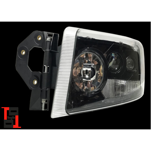 Фара головного світла р/управління чорна з протитуманкою, з ксеноновою лампою і баластом LH Renault new Premium e-mark,