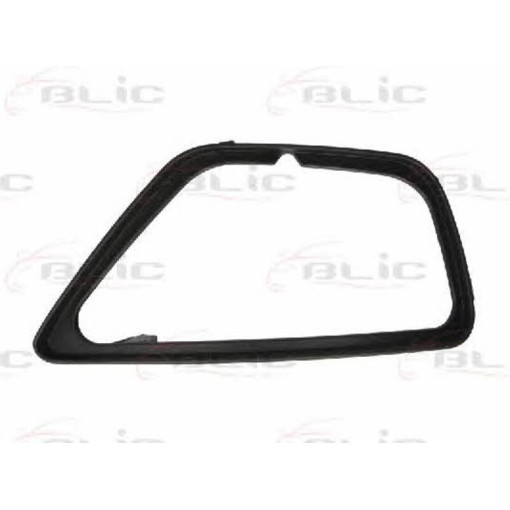 Решітка бампера Передн Прав (з отворами для галогенних фар) FORD FOCUS 10.01-11.04 Елементи бампера