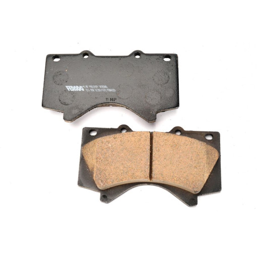 Гальмівні колодки передні к/кт LEXUS LX; TOYOTA LAND CRUISER 200, LAND CRUISER PRADO, SEQUOIA, TUNDRA 2.8D-5.7 01.00-