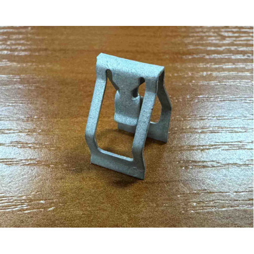 Клипса панели переднего крыла MP4 Mercedes Benz