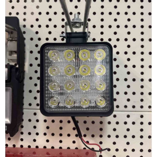 Фара робочої зони квадратна LED 24V 110x110x28, 16 CREE LED x 3W = 48 Wat