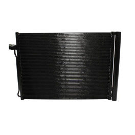 Радiатор кондицiонера BMW X5 E70 / X6 E71 Радiатор кондицiонера BMW X5 E70 / X6 E71