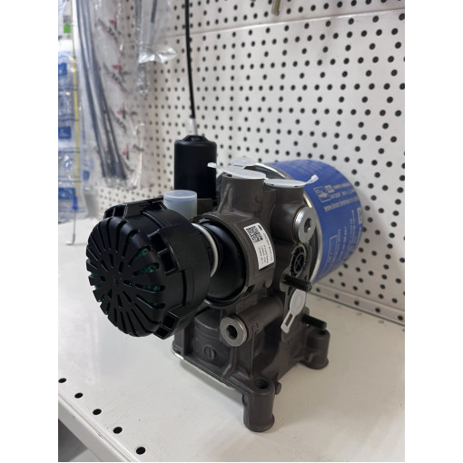 Клапан вологовідділювач повітря LA8130, DAF 1607424 патрон осушителя KNII41300F