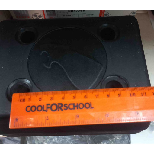 Відбійник гумовий квадрат SCHMITZ 165x125x75mm